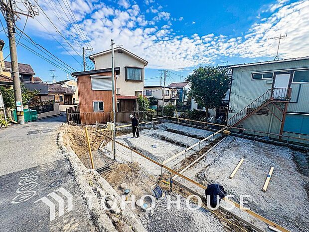 閑静な住宅街の一角、ひと時のくつろぎが生まれ、ゆっくりと愛着が育まれていきます。