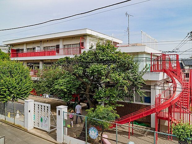 これからの時代にふさわしい自立できる人間となる素地をつくる事を念頭に置いた保育をしています。