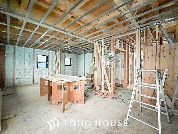 開放感あるリビングダイニング。ご家族とのんびりしたひと時を過ごせますね。