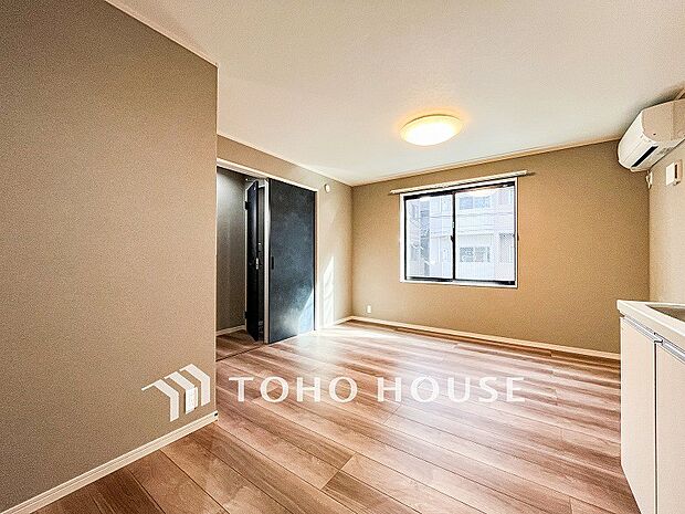 家族みんなが爽やかに健やかに過ごせるように、溢れる光をたっぷり取り込んだリビング。