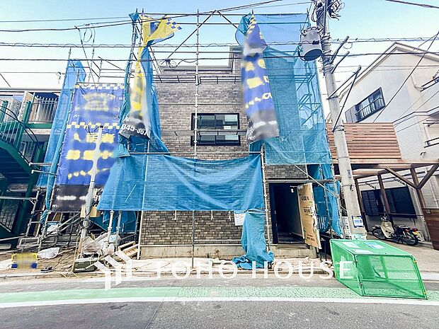 風を感じ青い空から太陽の恵みを感じる温もり溢れる佇まい。