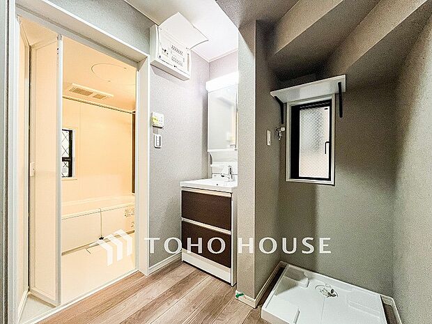 ご家族の1日が始まり、1日の終わりを締めくくる洗面空間。