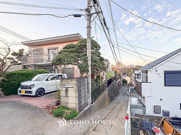 開放的で気持ちの良い眺望と青い空を満喫できます。