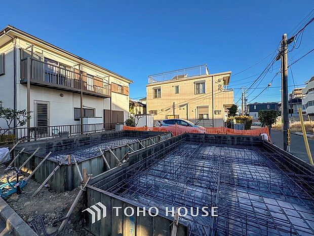 表現された空間は豊かな光と風を纏い、暮らしの時間を豊かにしてくれます。