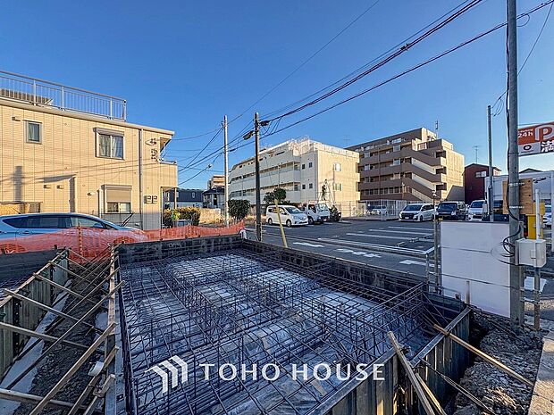 時間のゆとりと空間、爽やかな陽光がもたらす光と風を贅沢なまでに感じる暮らしが始まります。