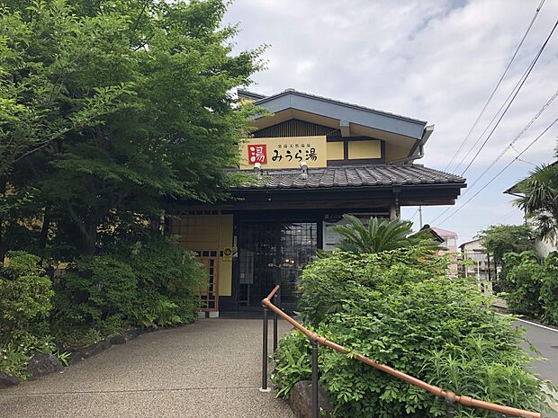 14種類のお風呂とサウナが揃ったいつも賑わっている銭湯です。