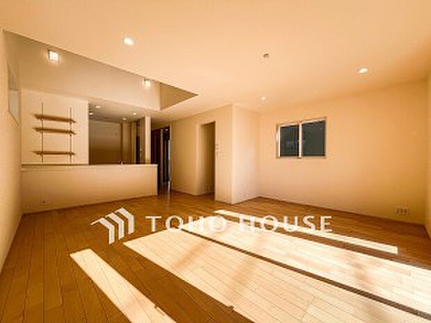 ここにはみんなが集い、食事と楽しい会話が始まるスペース。