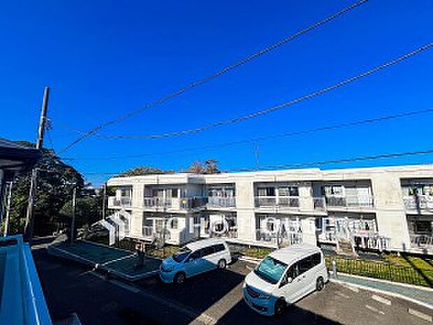 開放的で気持ちの良い眺望と青い空を満喫できます。