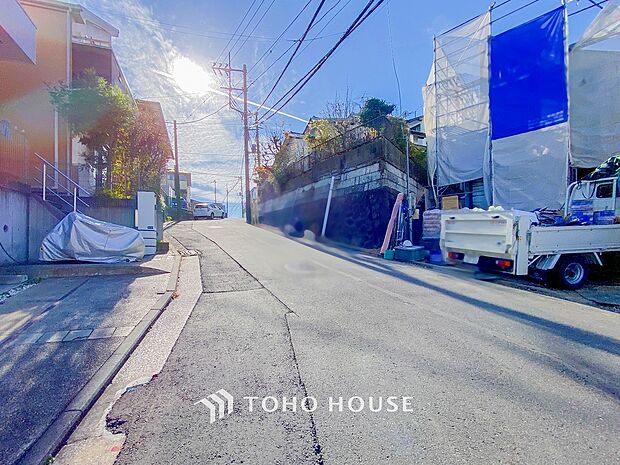 忙しく過ぎゆく日常を置き去るほど、ゆったりした時間が流れる住環境。