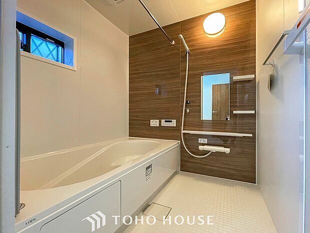 一日の疲れが癒される優雅なバスタイムを堪能できるゆとりあるバスルームです。