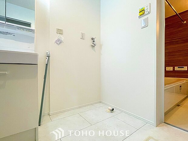 清潔感のあるカラーで統一されたランドリースペース。気持ちの良い空間で家事もはかどります。