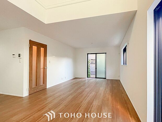 開放感あるリビングダイニング。ご家族とのんびりしたひと時を過ごせますね。