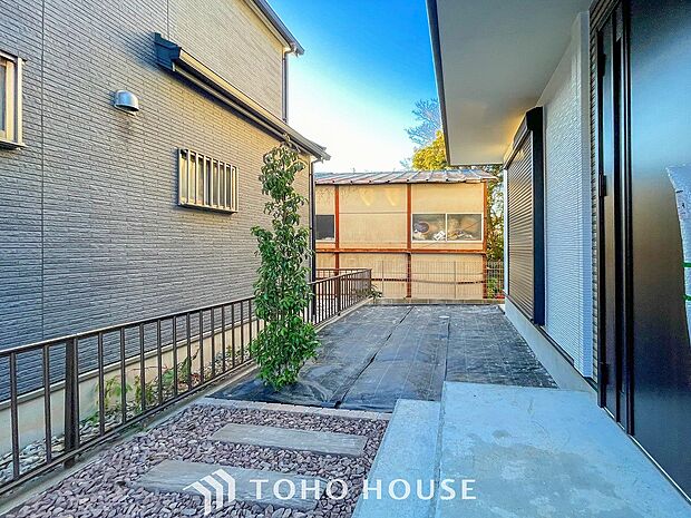 毎日の暮らしの中に癒しを与えてくれるお庭スペース。