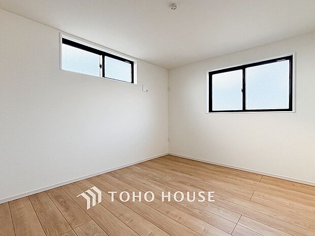 採光もアクセントの一つとして。プライベートルームにはやさしい光が射し込んでいます。