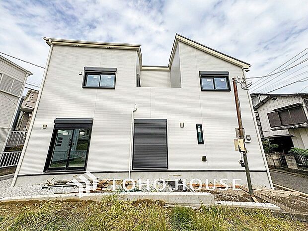 時間のゆとりと空間、爽やかな陽光がもたらす光と風を贅沢なまでに感じる暮らしが始まります。