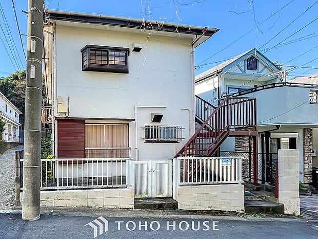 都市機能の利便性と暮らしやすさに満たされた住環境。心地よい陽光と風が舞い込みます。