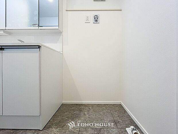 清潔感のあるカラーで統一されたランドリースペース。気持ちの良い空間で家事もはかどります。