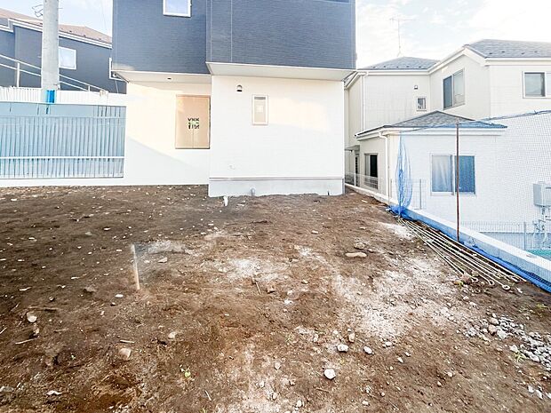 カースペースもゆとりある空間を保っています。