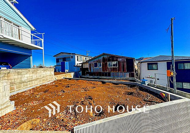 閑静な住宅地で小さなお子様がいるご家族にも安心な住環境が魅力です。