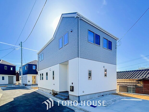 時間のゆとりと空間、爽やかな陽光がもたらす光と風を贅沢なまでに感じる暮らしが始まります。