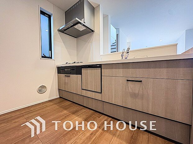 料理をしながらご家族との会話を楽しめる対面キッチン。