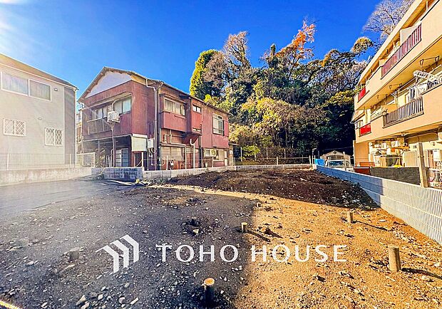 閑静な住宅地で小さなお子様がいるご家族にも安心な住環境が魅力です。