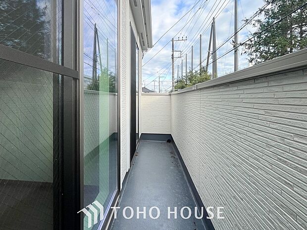 お部屋にも爽やかな風と暖かく柔らかな日差しが差し込み、毎日の暮らしを豊かに彩ります