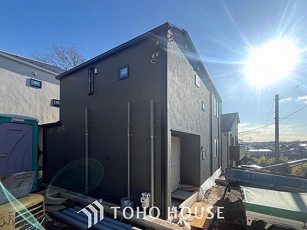 陽光に愛され、環境に恵まれた邸宅は、月日が経っても「オンリーワン」に輝き続けるでしょう。