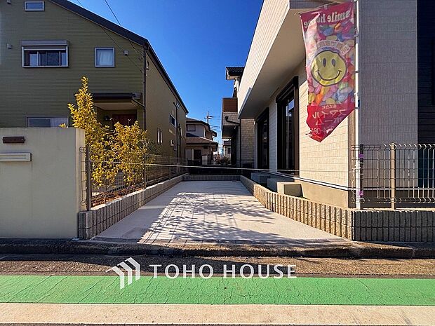 カースペースもゆとりある空間を保っています。