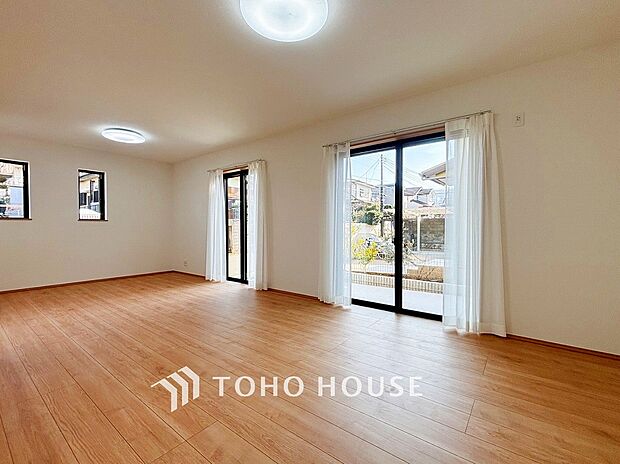 空気感という居心地の良いBGMは、暮らしのステージを彩り、心のやすらぎと満足感を与えてくれます。