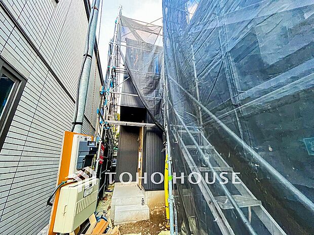 時間のゆとりと空間、爽やかな陽光がもたらす光と風を贅沢なまでに感じる暮らしが始まります。