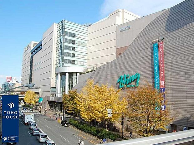 上大岡駅直結のデパート。グルメ・ファッション・インテリア・雑貨まで豊富に扱う百貨店。