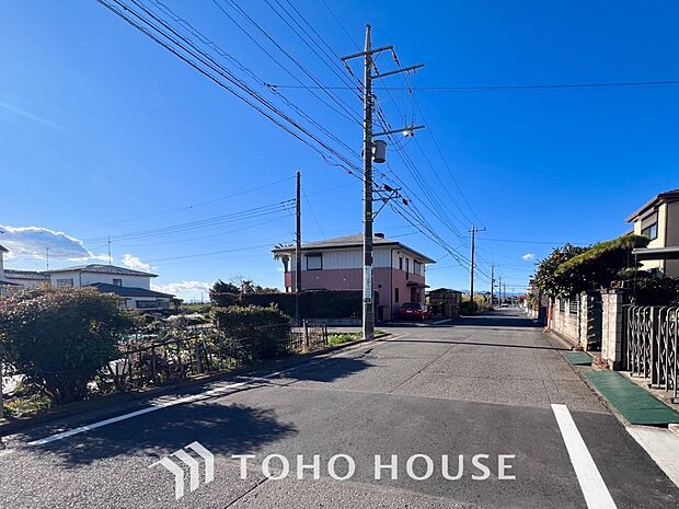 忙しく過ぎゆく日常を置き去るほど、ゆったりした時間が流れる住環境。