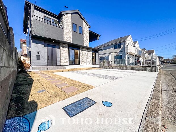 カースペースもゆとりある空間を保っています。