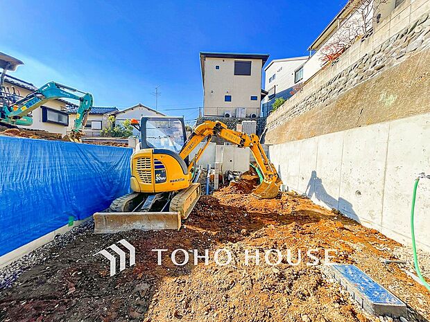 敷地内に駐車スペースがあると、日々の暮らしをスムーズに運ぶ事が出来ます。