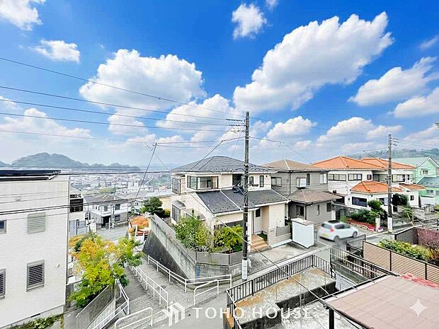 開放的で気持ちの良い眺望と青い空を満喫できます。