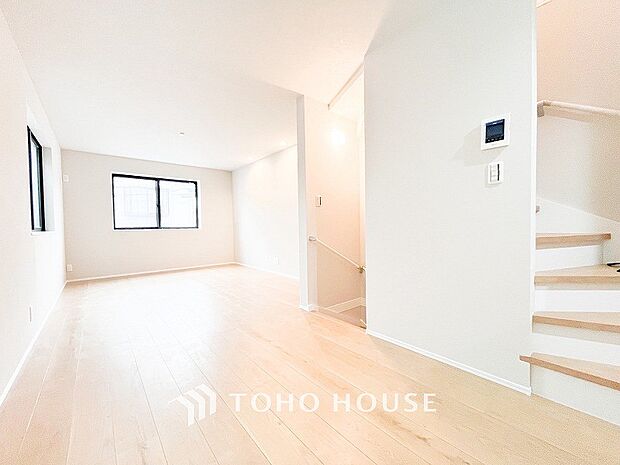 落ち着いた雰囲気に包まれた伸びやかな空間で、ゆったりと家族団らんの時間を過ごせます。