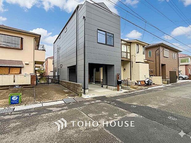 忙しく過ぎゆく日常を置き去るほど、ゆったりした時間が流れる住環境。