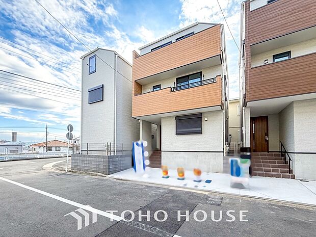 時間のゆとりと空間、爽やかな陽光がもたらす光と風を贅沢なまでに感じる暮らしが始まります。