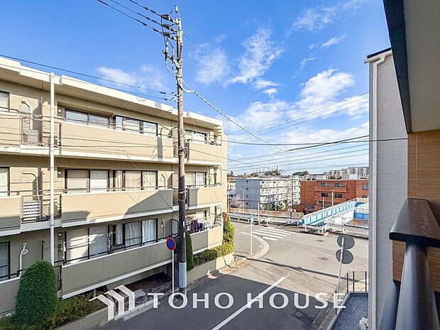 開放的で気持ちの良い眺望と青い空を満喫できます。