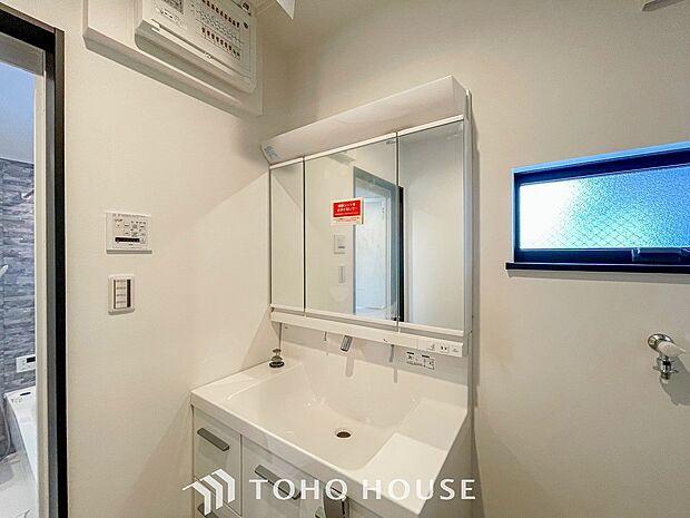 洗面台・洗面所ご家族の1日が始まり、1日の終わりを締めくくる洗面空間。