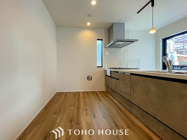 家族の健康を支えるキッチン。毎日使う場所だから気持よく使えて、居心地の良い空間に。