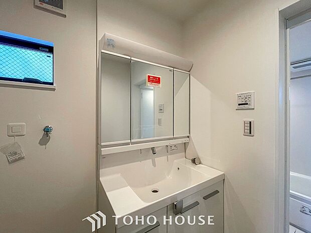 洗面台・洗面所ご家族の1日が始まり、1日の終わりを締めくくる洗面空間。