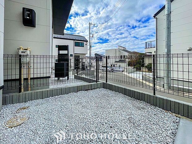 毎日の暮らしの中に癒しを与えてくれるお庭スペース。