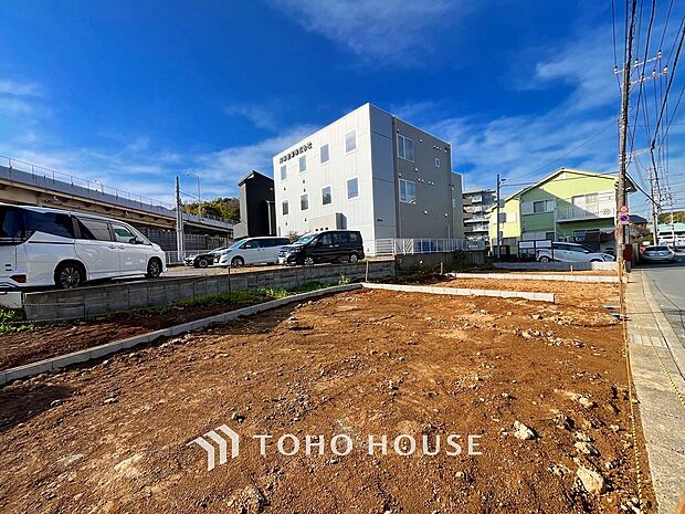閑静な住宅地で小さなお子様がいるご家族にも安心な住環境が魅力です。