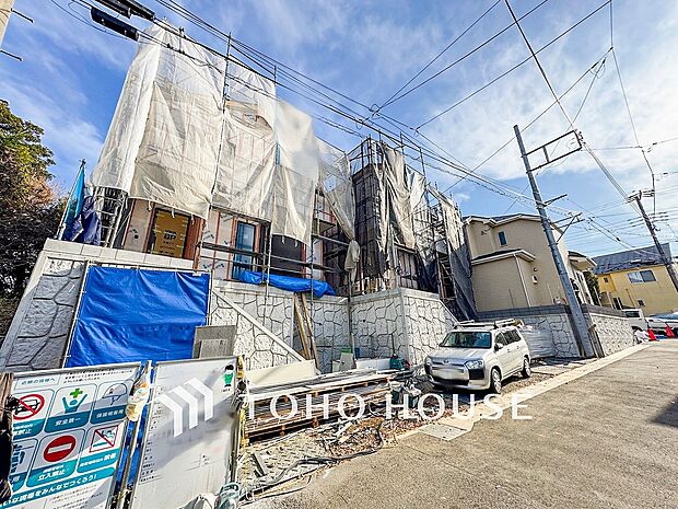 表現された空間は豊かな光と風を纏い、暮らしの時間を豊かにしてくれます。