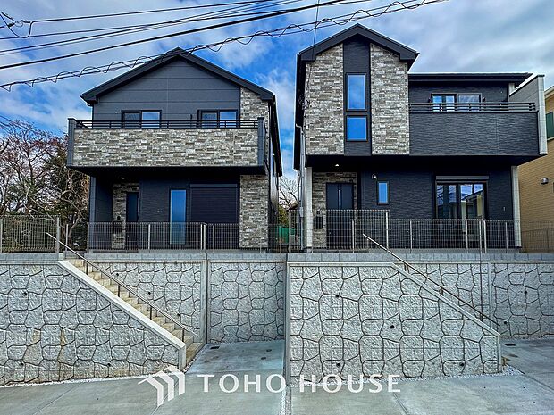 時代の流れに惑わされないシックなカラートーンで街並みに溶け込む外観。