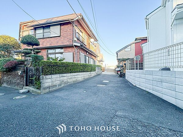 忙しく過ぎゆく日常を置き去るほど、ゆったりした時間が流れる住環境。