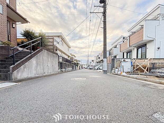 忙しく過ぎゆく日常を置き去るほど、ゆったりした時間が流れる住環境。