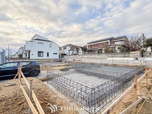 風を感じ解放感あふれる光に満ちた住まい。